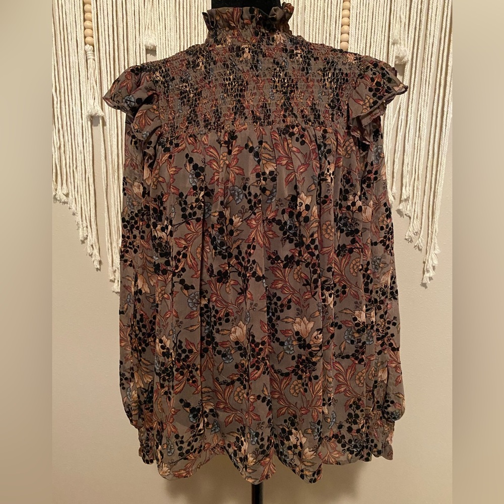 Women’s long sleeve blouse